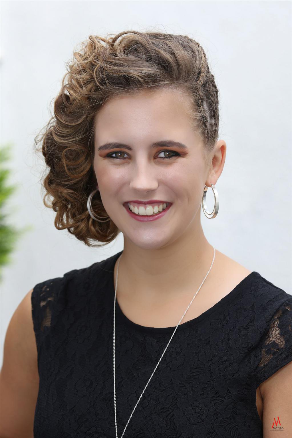 Hochsteck-/Flecht-/Locken-Frisur: Jeny (Sie ist unsere Hochsteck-Expertin)